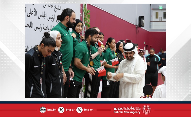 عيسى بن علي يشهد حفل ختام بطولة أندية غرب آسيا لكرة الطاولة للرجال والسيدات